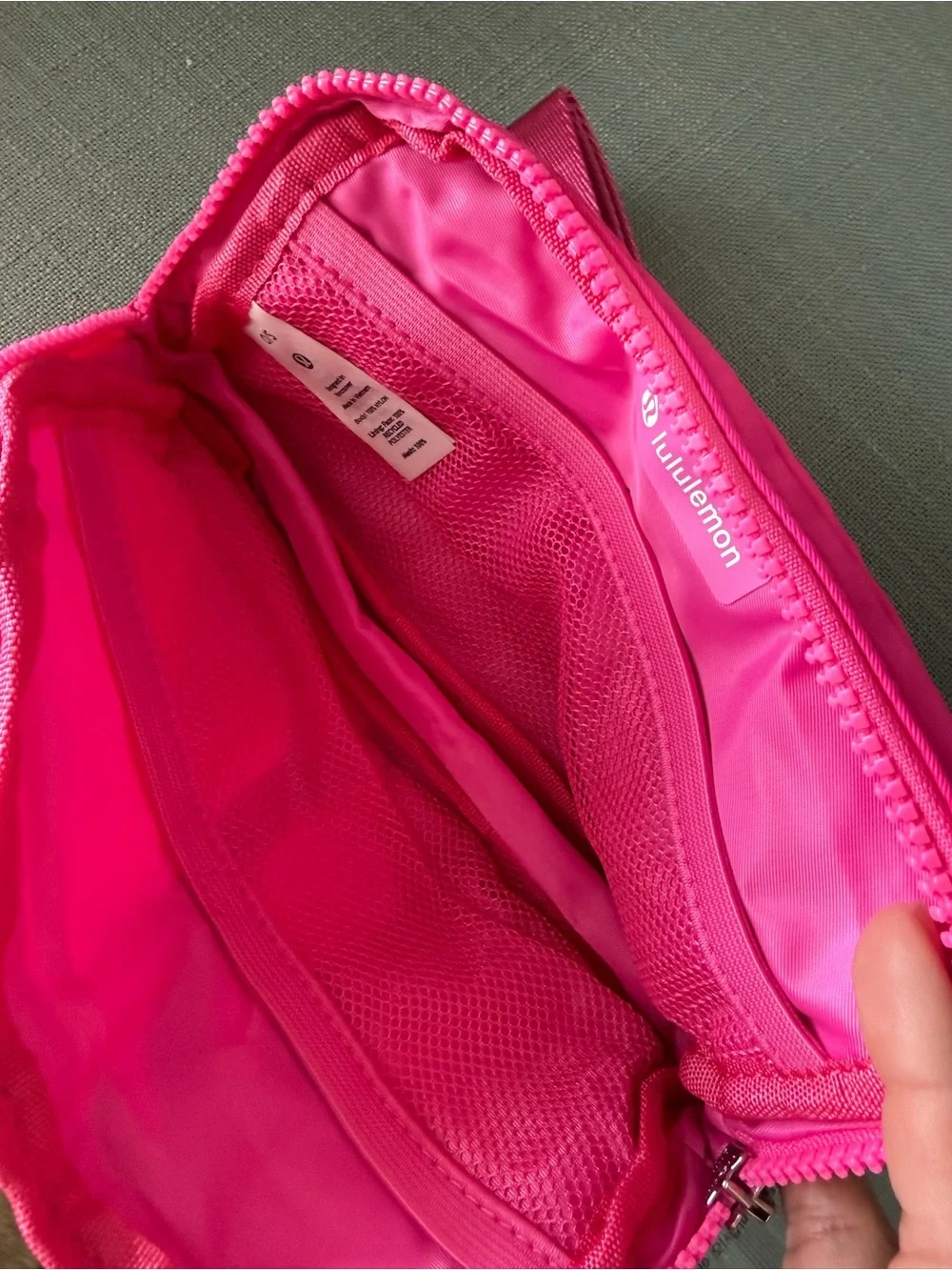 BNWT Lululemon Pink Women's Crossbody Bag with White Accent